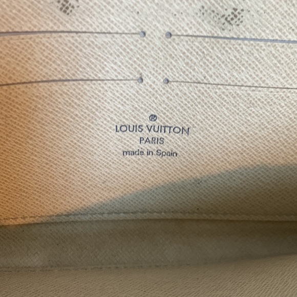 2012 authentic Louis Vuitton Damier Azure (DA) zippy long wallet - Picture 9 of 16